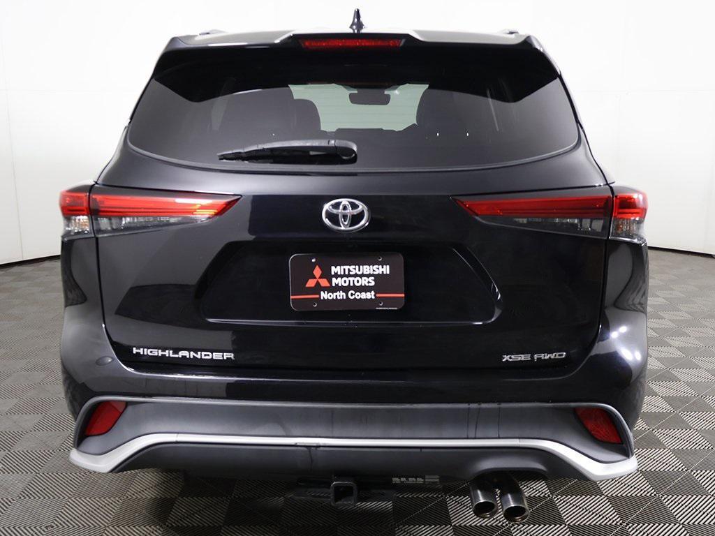 used 2022 Toyota Highlander car, priced at $31,759