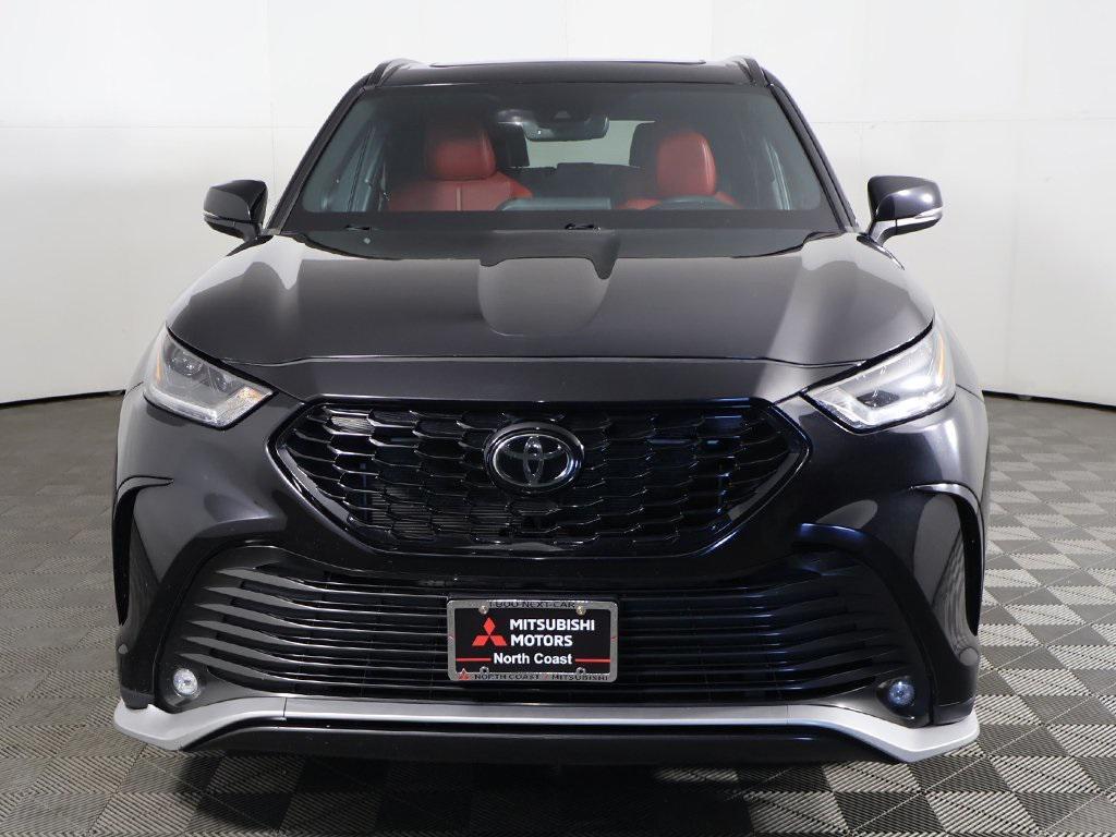 used 2022 Toyota Highlander car, priced at $31,759