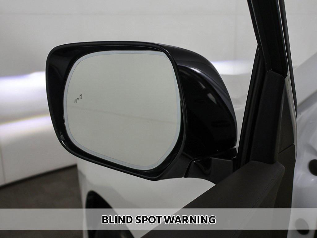 used 2016 Lexus LX 570 car, priced at $41,149