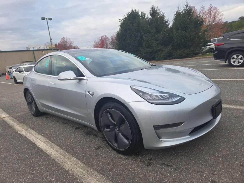 used 2018 Tesla Model 3 car