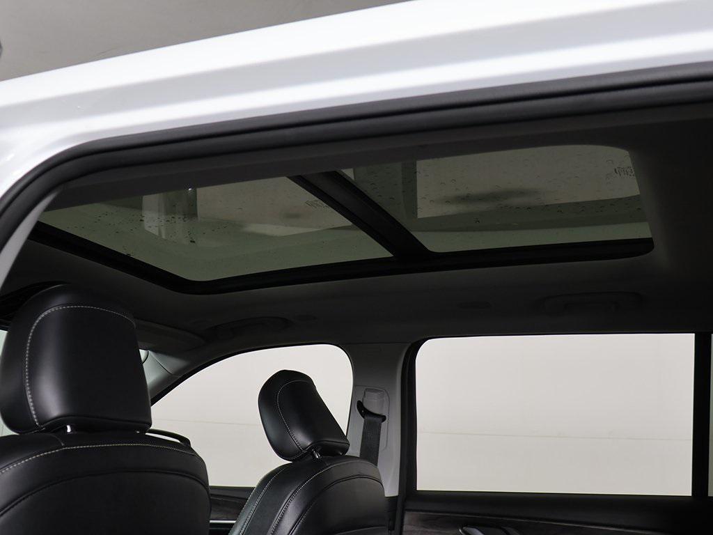 used 2021 Jeep Grand Cherokee L car