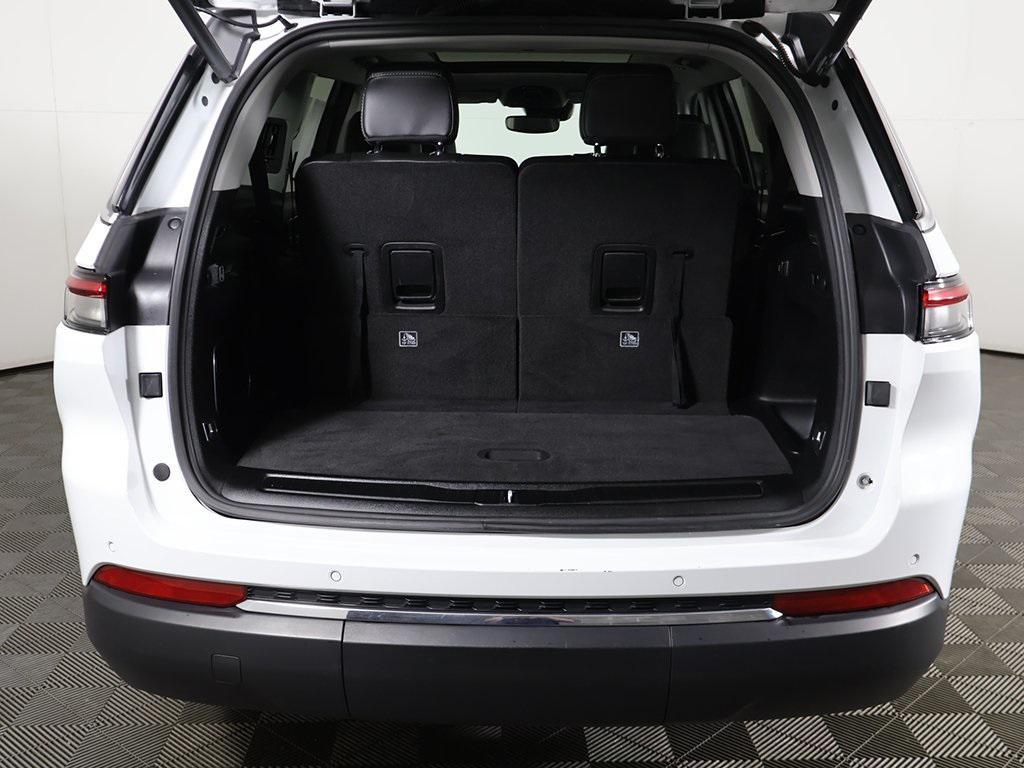 used 2021 Jeep Grand Cherokee L car