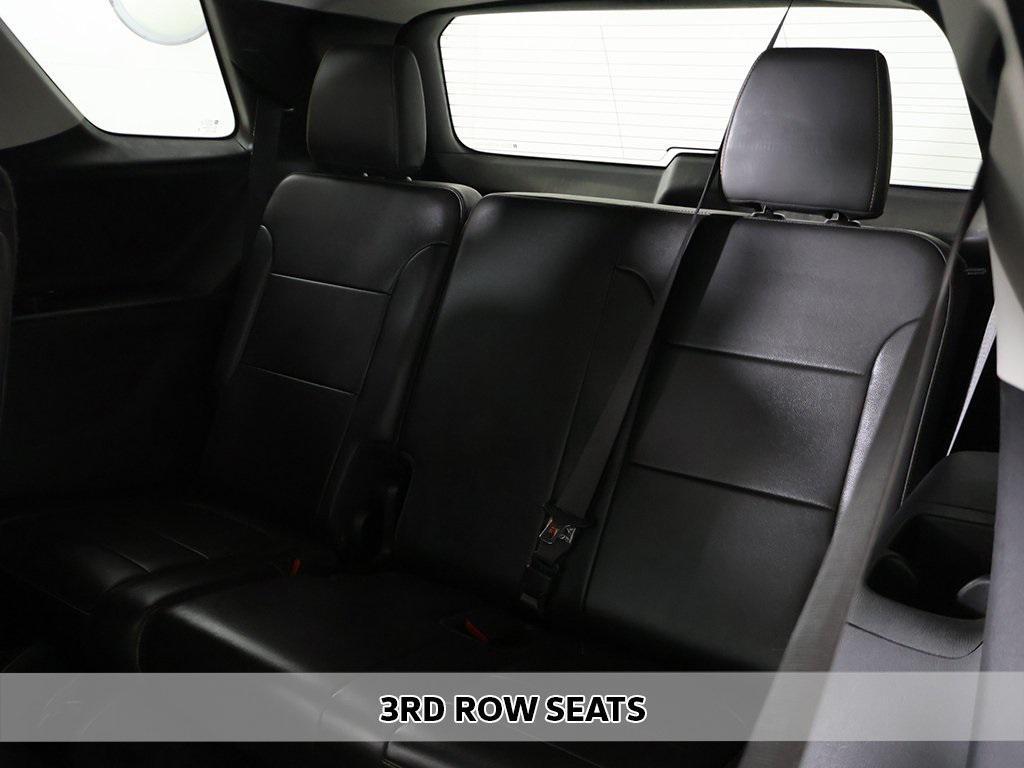 used 2021 Chevrolet Traverse car, priced at $24,279