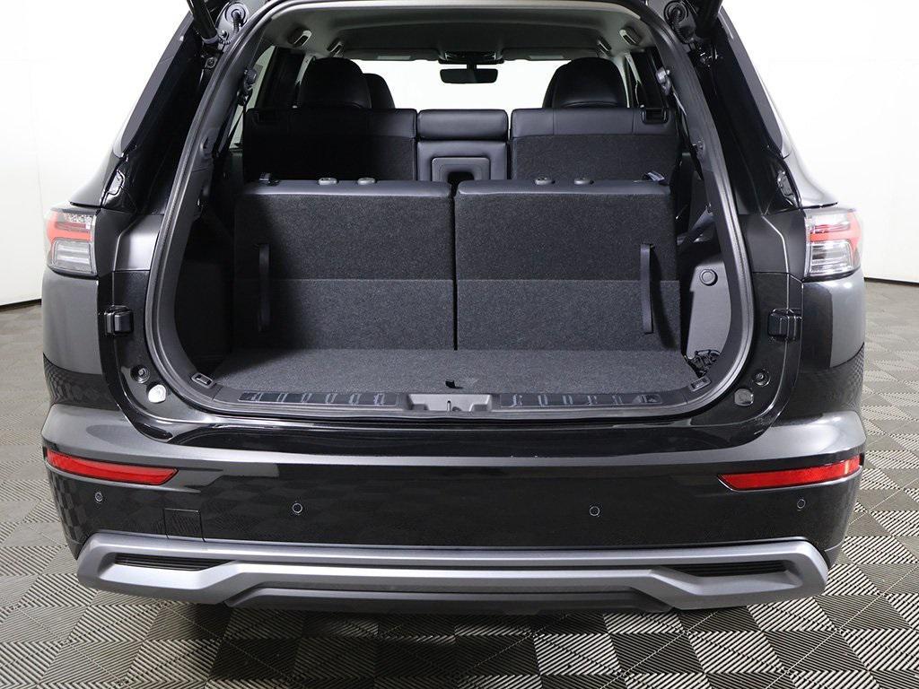 new 2025 Mitsubishi Outlander car, priced at $38,385