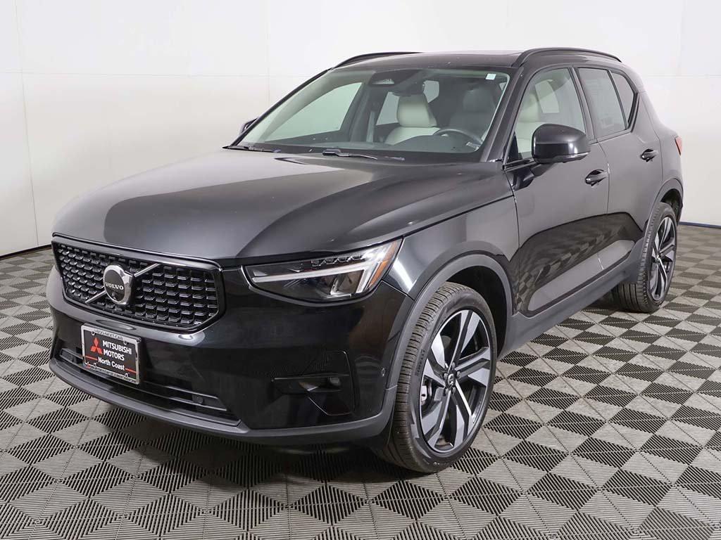 used 2024 Volvo XC40 car, priced at $31,449
