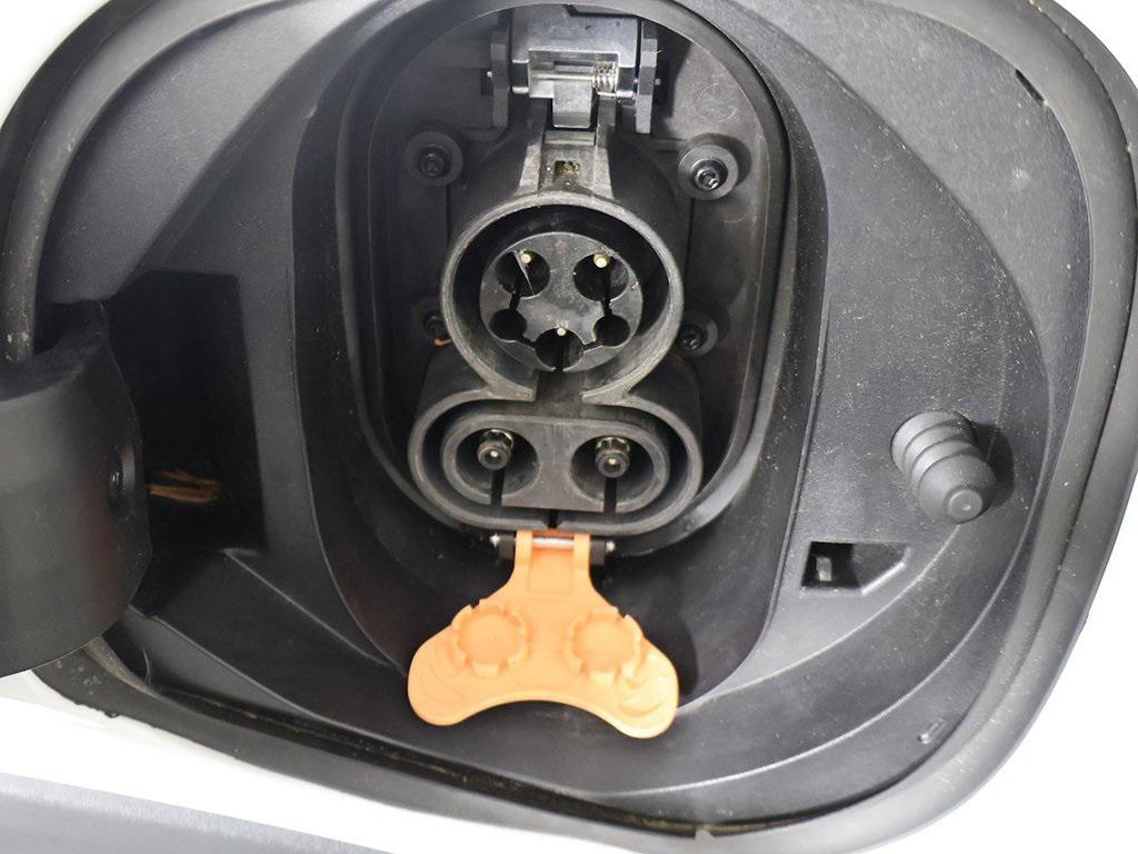 used 2022 Chevrolet Bolt EUV car, priced at $17,499