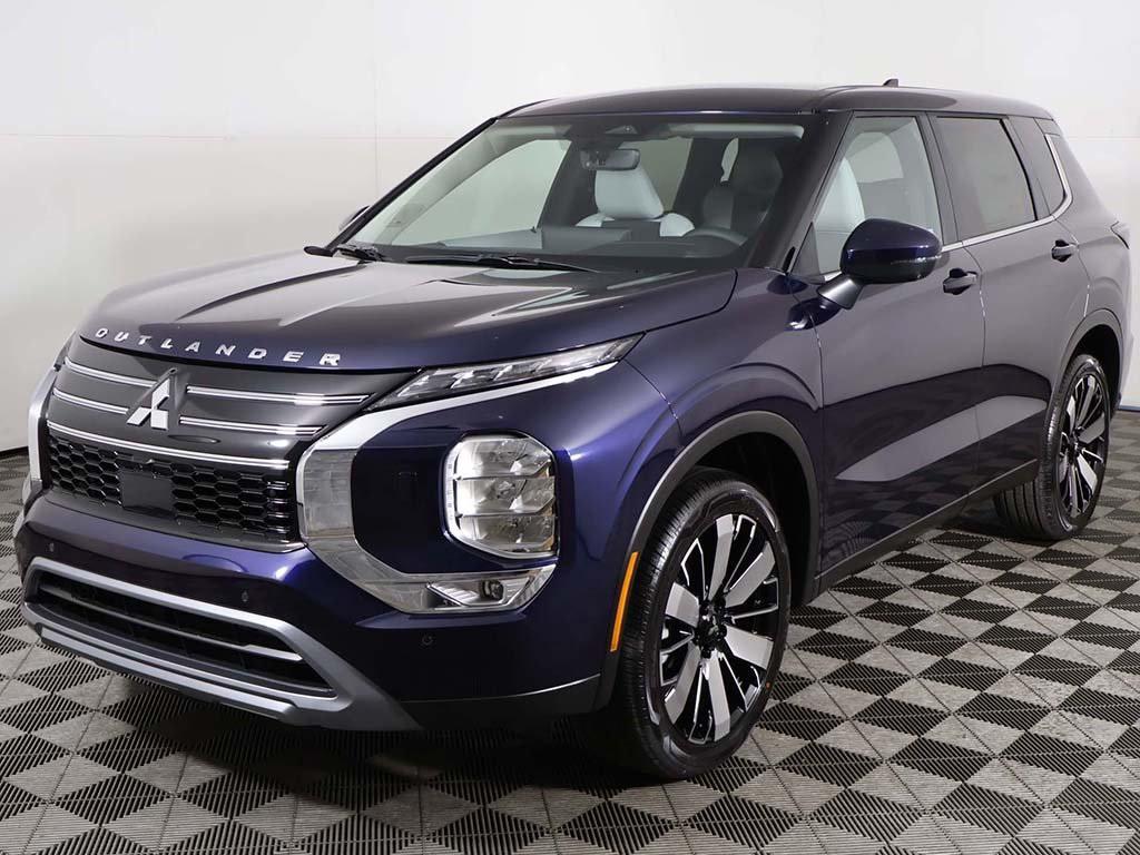 new 2025 Mitsubishi Outlander car, priced at $38,050
