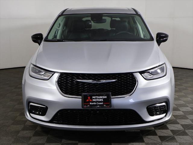 used 2024 Chrysler Pacifica car, priced at $29,699