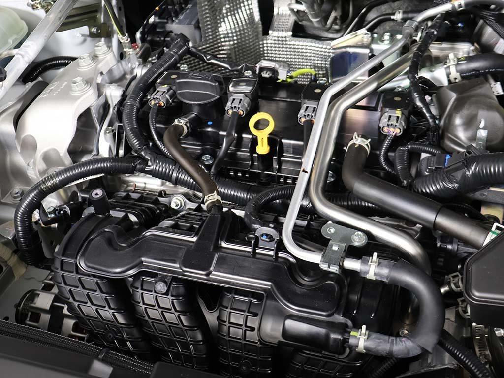 new 2025 Mitsubishi Outlander car, priced at $38,555