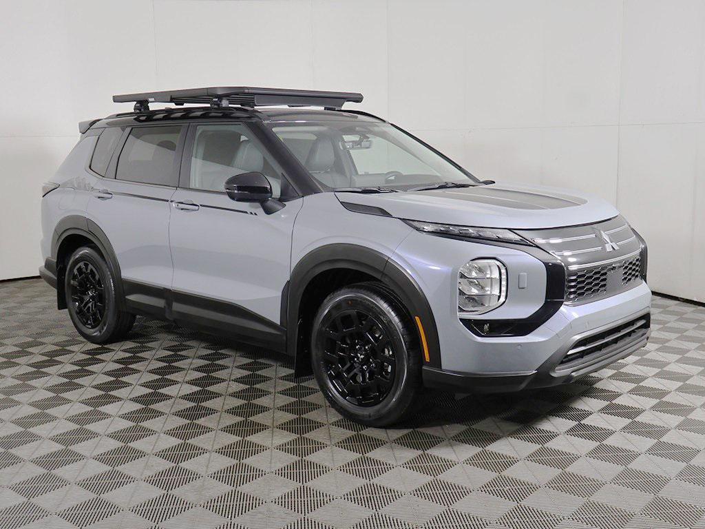 new 2025 Mitsubishi Outlander car, priced at $44,115