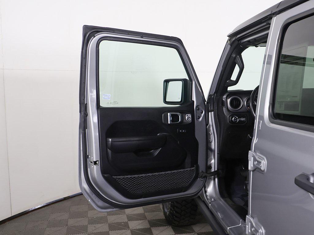 used 2021 Jeep Gladiator car, priced at $28,819