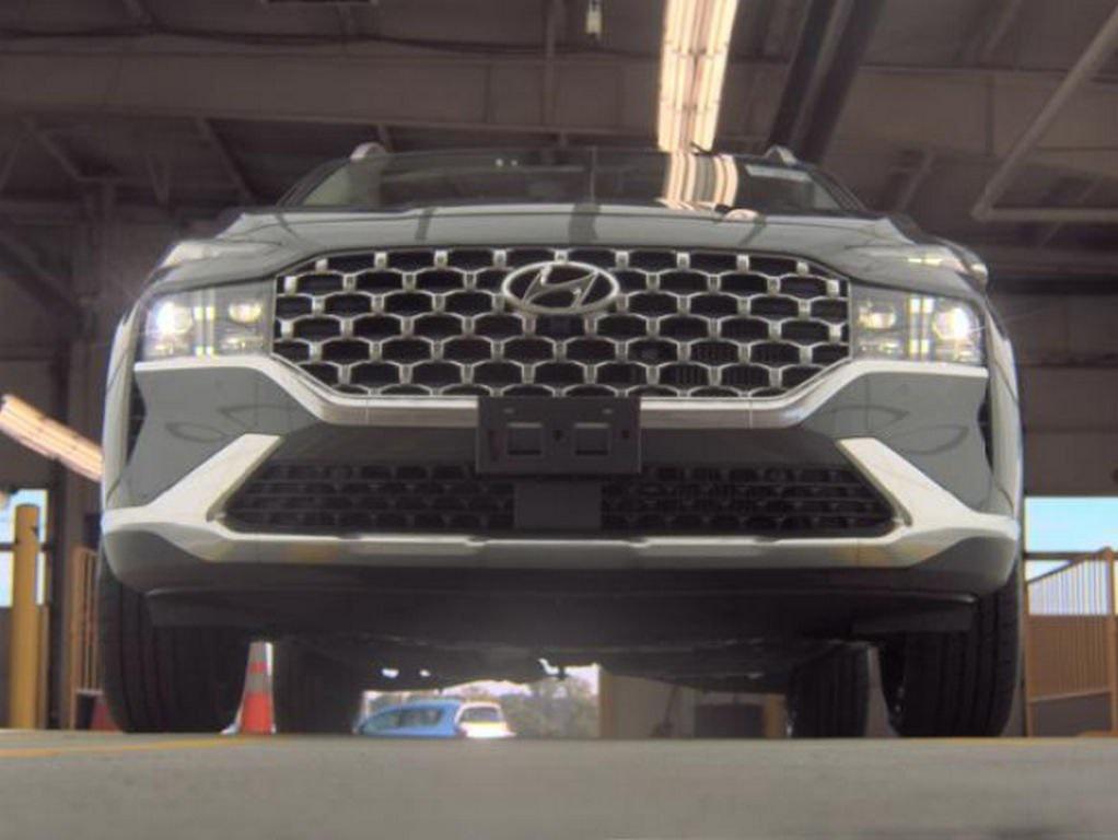 used 2023 Hyundai Santa Fe car, priced at $22,199