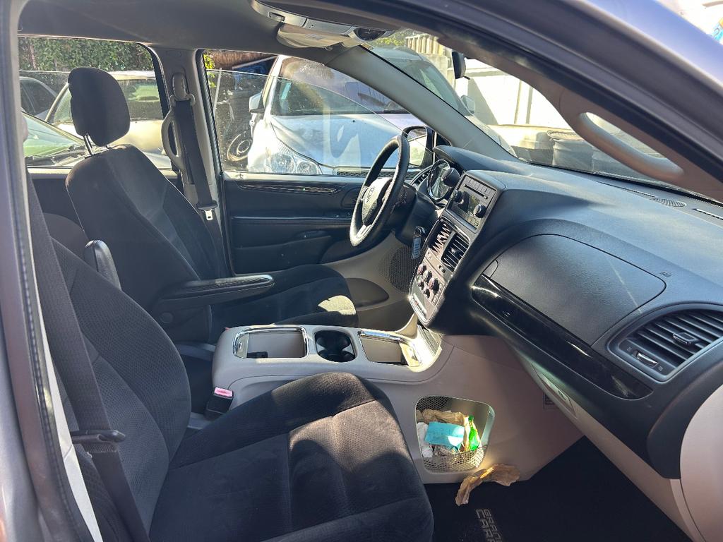 used 2016 Dodge Grand Caravan car, priced at $1,450