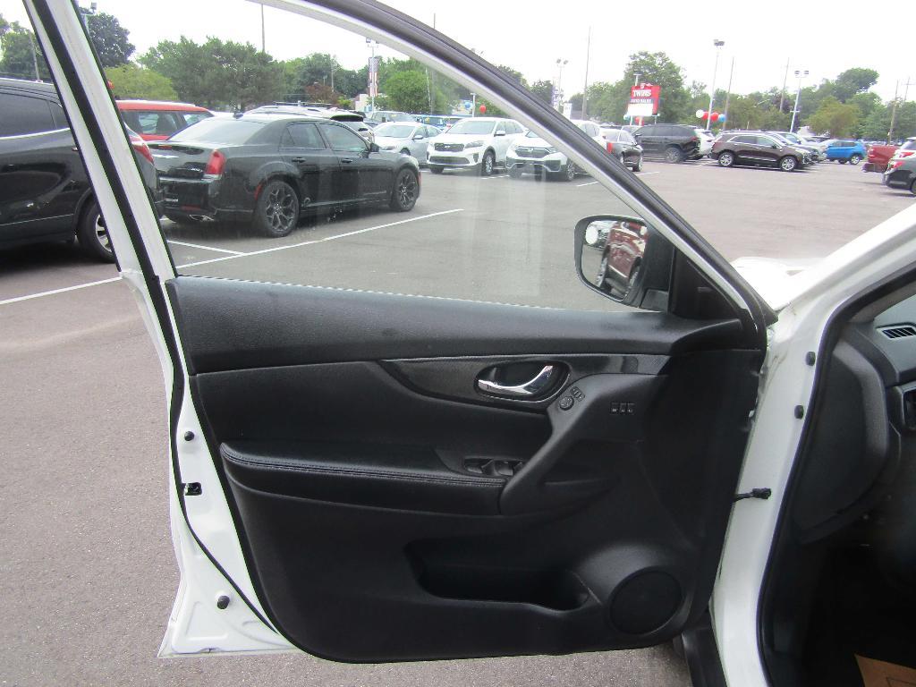 used 2018 Nissan Rogue car, priced at $16,955