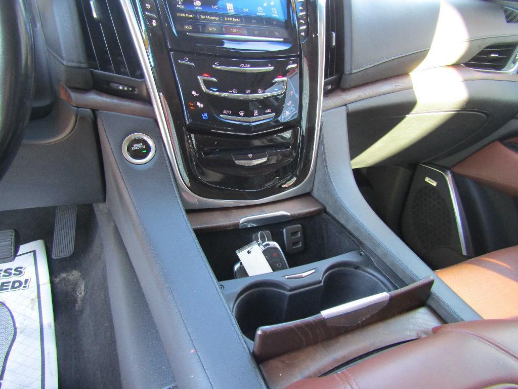 used 2019 Cadillac Escalade ESV car, priced at $26,995