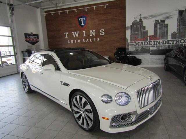 used 2022 Bentley Flying Spur Hybrid car, priced at $169,995