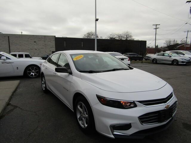 used 2018 Chevrolet Malibu car, priced at $16,995