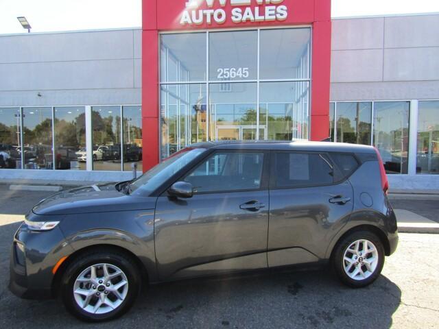 used 2021 Kia Soul car, priced at $15,995