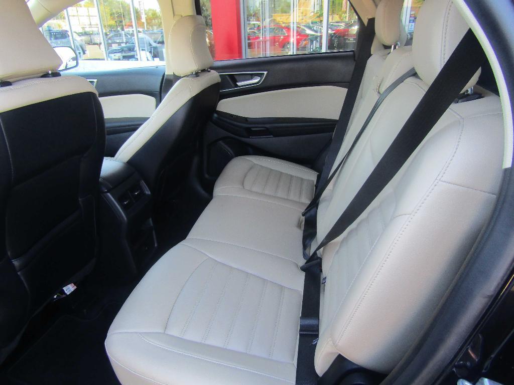 used 2024 Ford Edge car, priced at $25,995