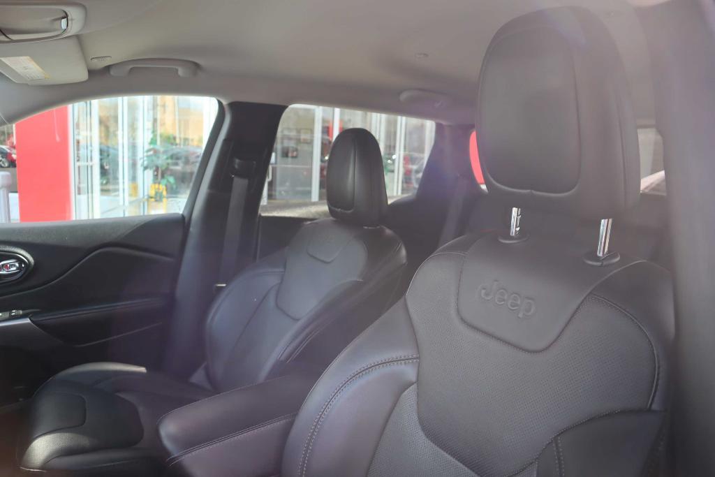 used 2021 Jeep Cherokee car, priced at $23,995