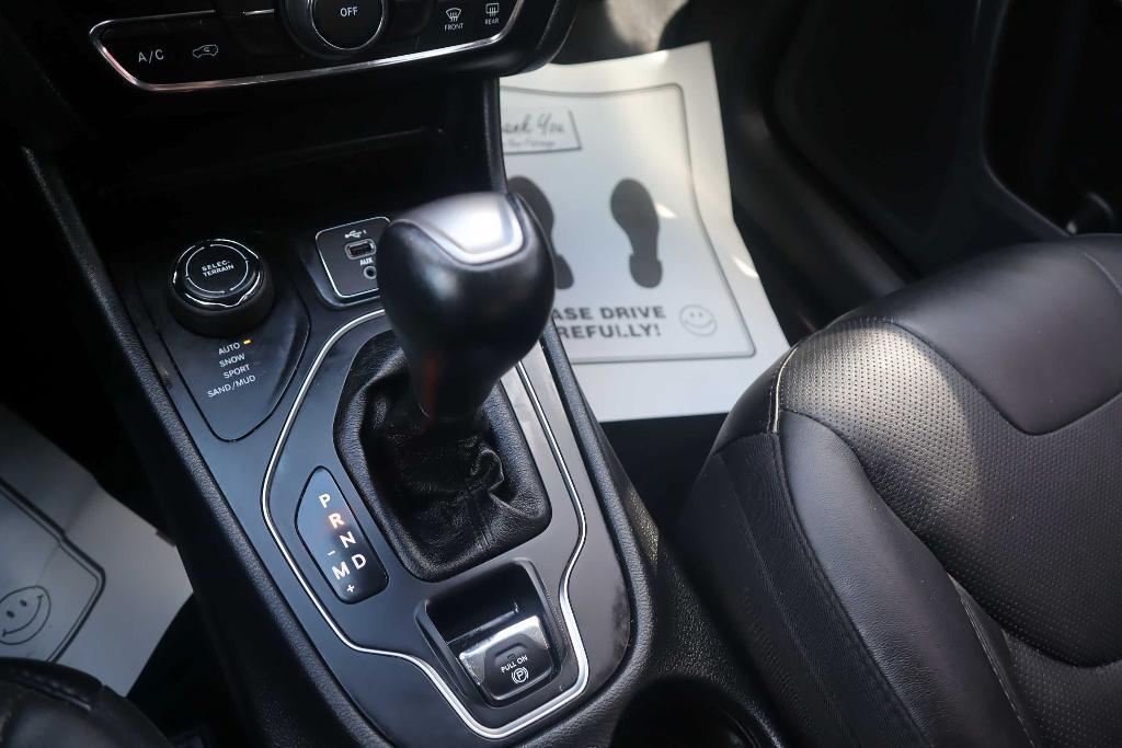 used 2021 Jeep Cherokee car, priced at $23,995