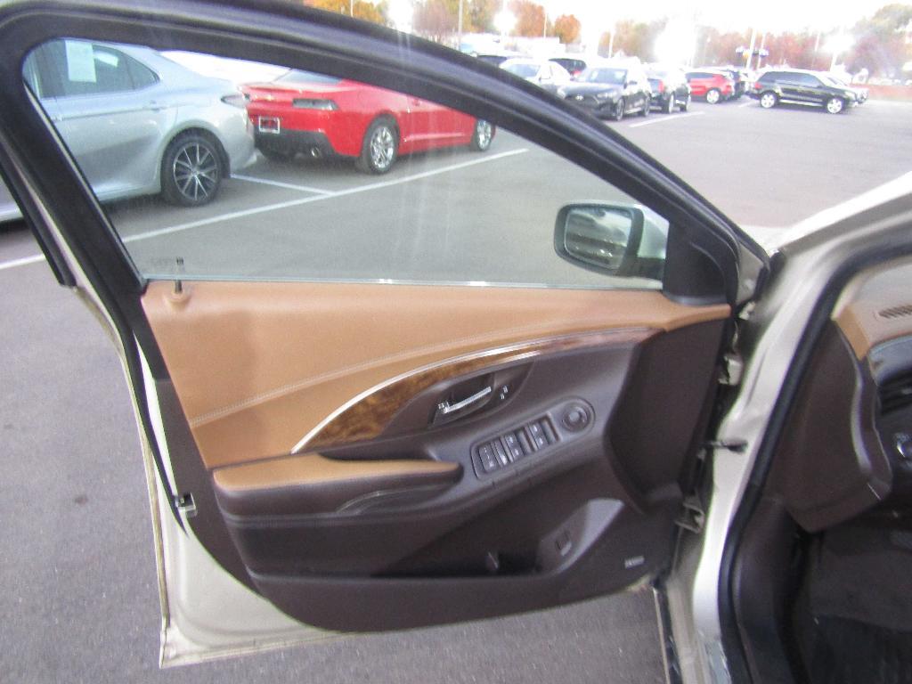 used 2014 Buick LaCrosse car, priced at $7,995