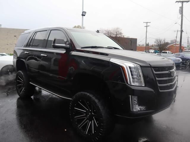 used 2020 Cadillac Escalade car, priced at $39,995