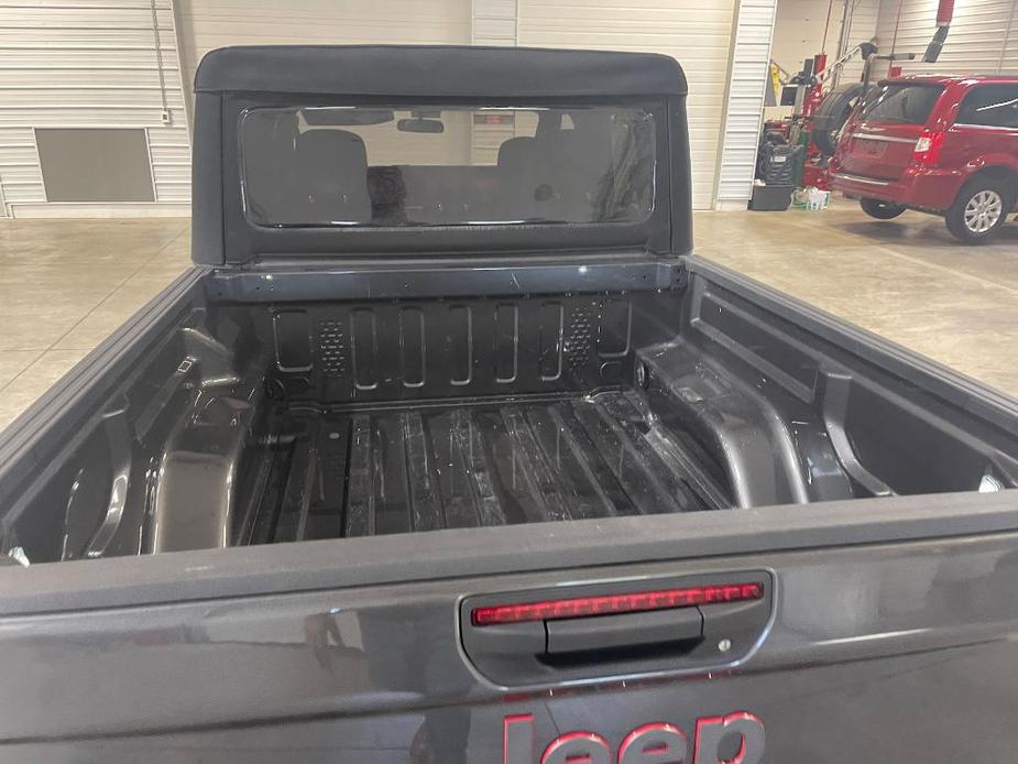 used 2021 Jeep Gladiator car, priced at $37,962