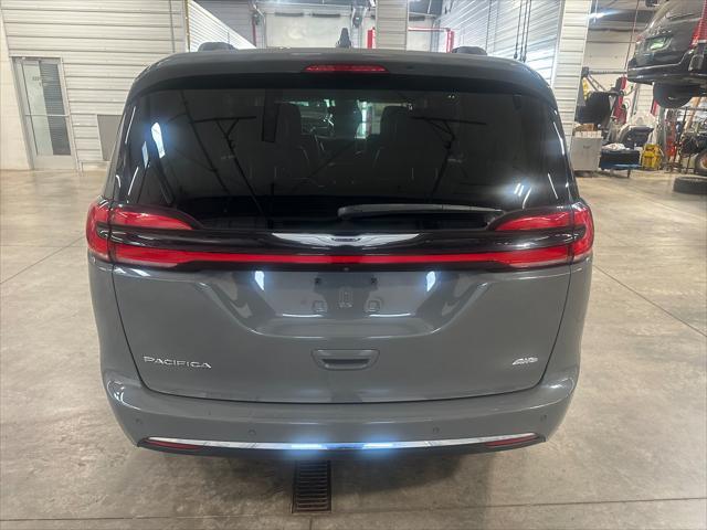 used 2021 Chrysler Pacifica car, priced at $20,834