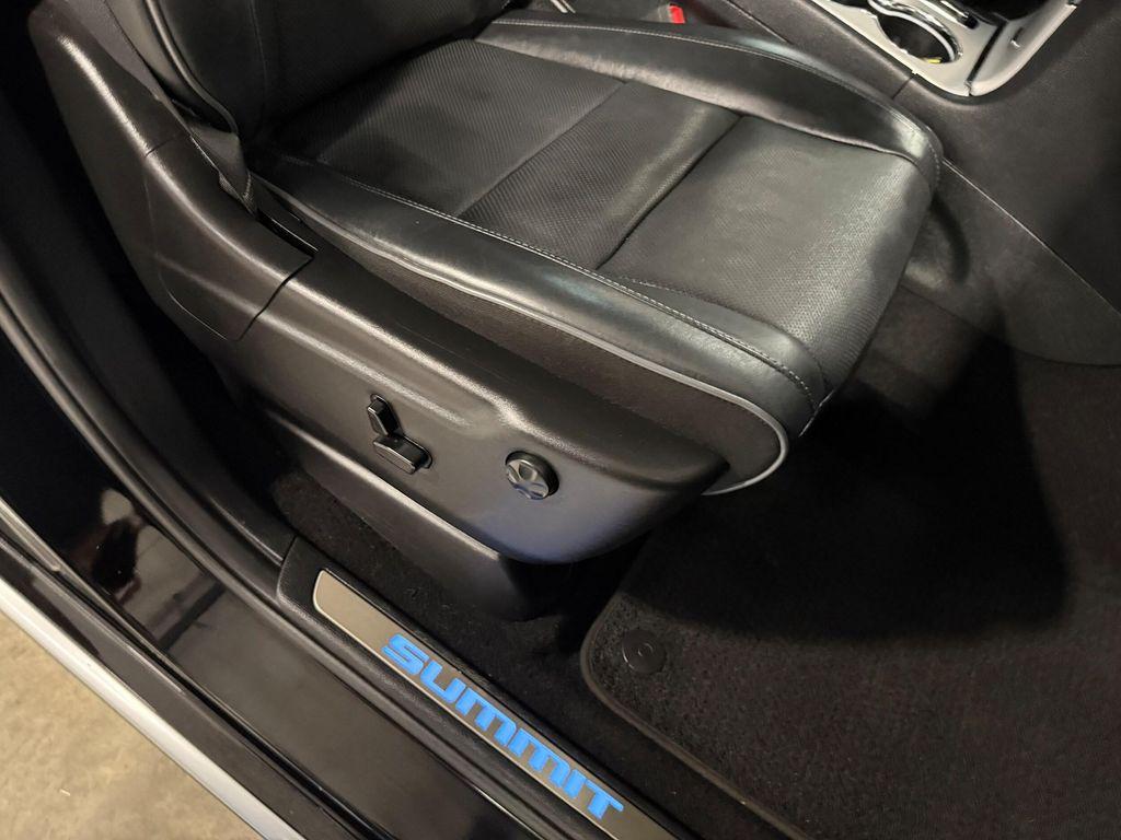 used 2020 Jeep Grand Cherokee car, priced at $25,371