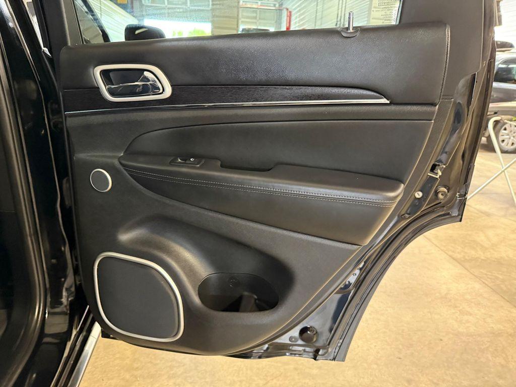 used 2020 Jeep Grand Cherokee car, priced at $25,371