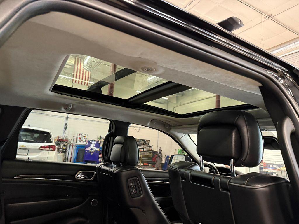used 2020 Jeep Grand Cherokee car, priced at $25,371