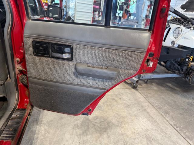 used 1995 Jeep Cherokee car, priced at $9,995