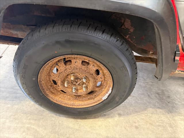 used 1995 Jeep Cherokee car, priced at $9,995