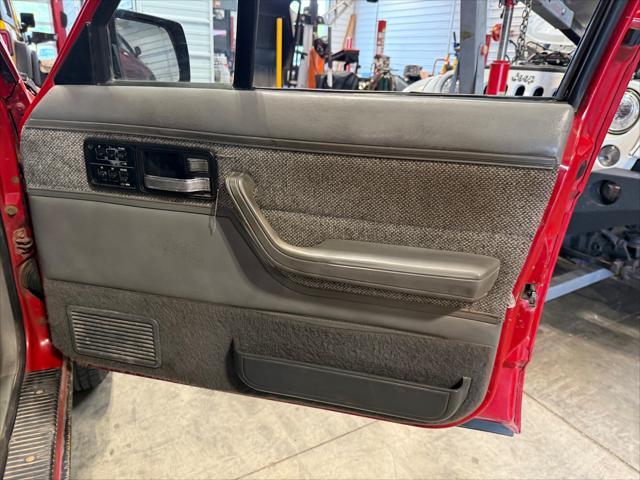 used 1995 Jeep Cherokee car, priced at $9,995