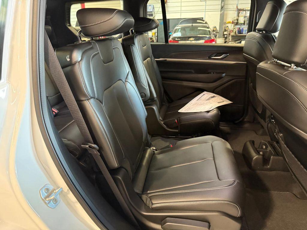 new 2025 Jeep Grand Cherokee L car, priced at $49,328