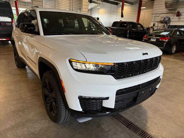 new 2025 Jeep Grand Cherokee L car, priced at $49,328