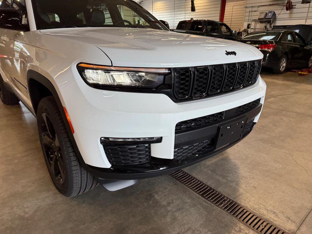 new 2025 Jeep Grand Cherokee L car, priced at $49,328