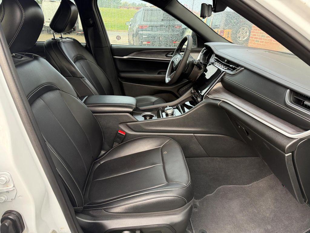 used 2024 Jeep Grand Cherokee L car, priced at $38,717