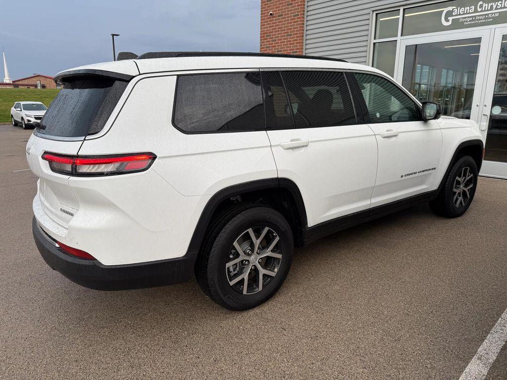 used 2024 Jeep Grand Cherokee L car, priced at $38,717