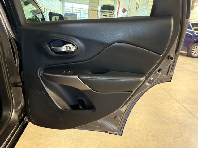 used 2019 Jeep Cherokee car, priced at $18,952