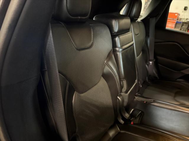 used 2019 Jeep Cherokee car, priced at $18,952