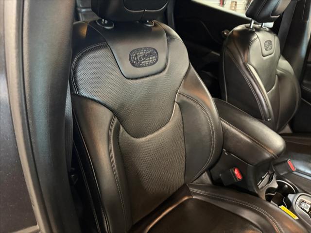 used 2019 Jeep Cherokee car, priced at $18,952