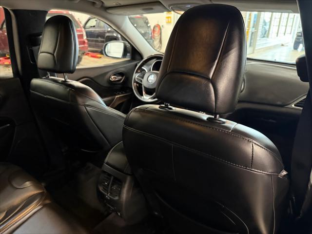 used 2019 Jeep Cherokee car, priced at $18,952