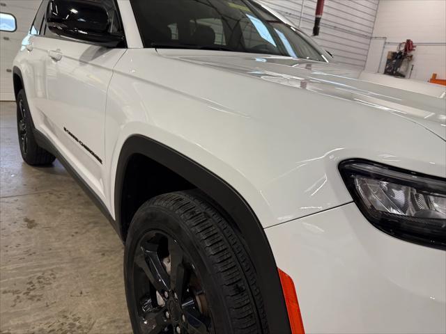 used 2022 Jeep Grand Cherokee car, priced at $36,681
