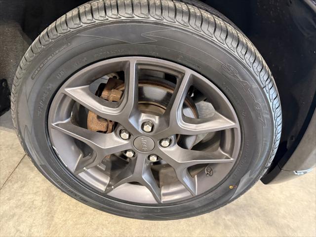 used 2019 Jeep Grand Cherokee car, priced at $22,974