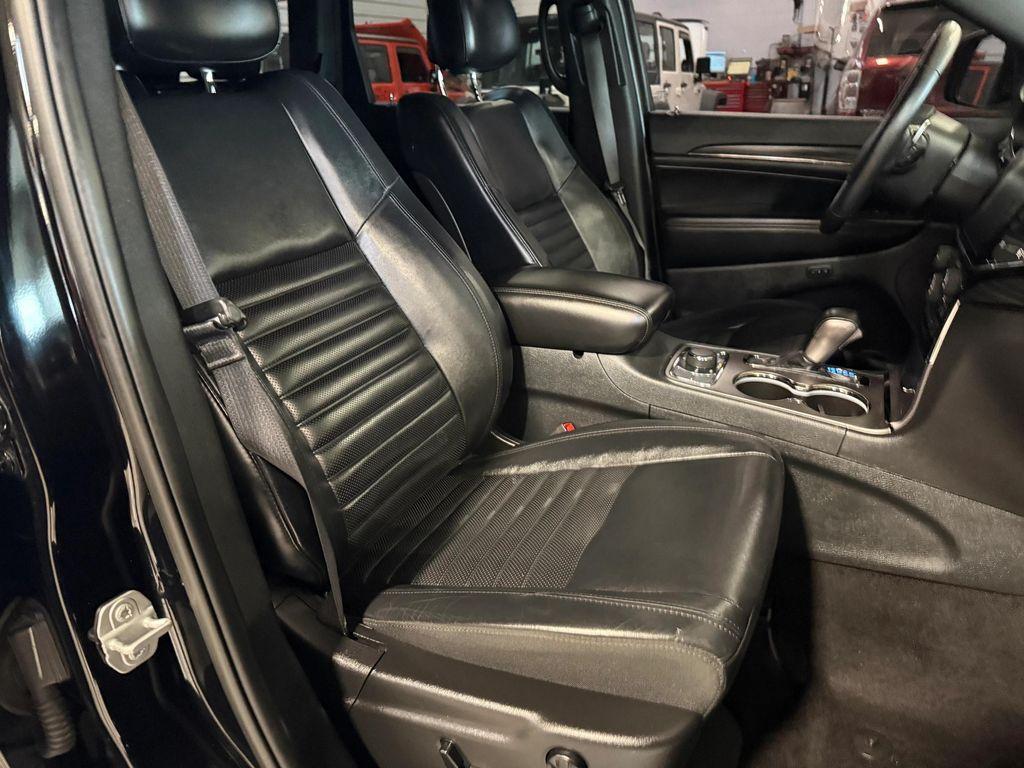 used 2019 Jeep Grand Cherokee car, priced at $22,396