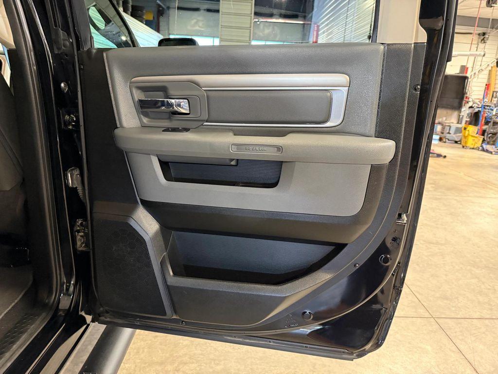 used 2019 Ram 1500 Classic car, priced at $27,563