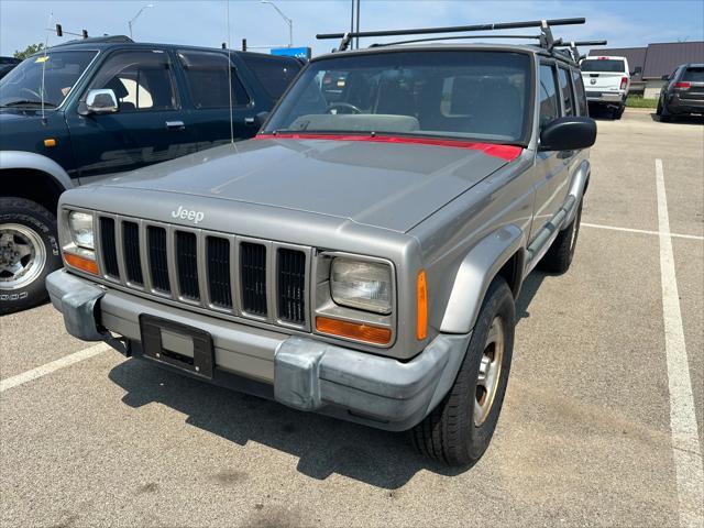 used 2001 Jeep Cherokee car, priced at $11,641