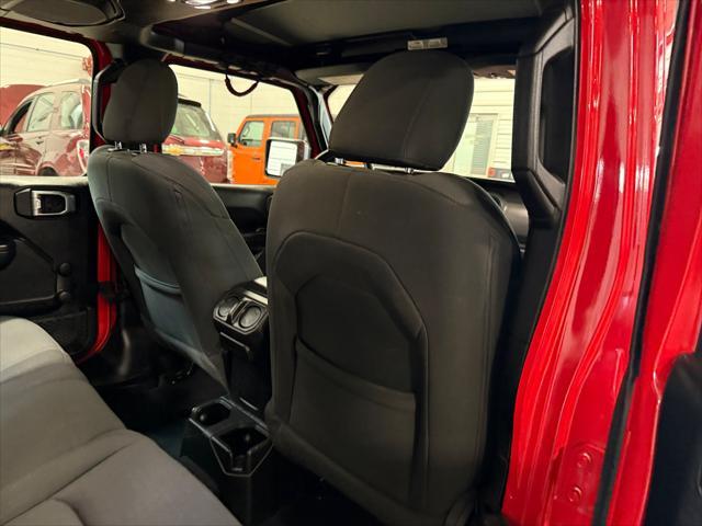 used 2022 Jeep Wrangler Unlimited car, priced at $26,554